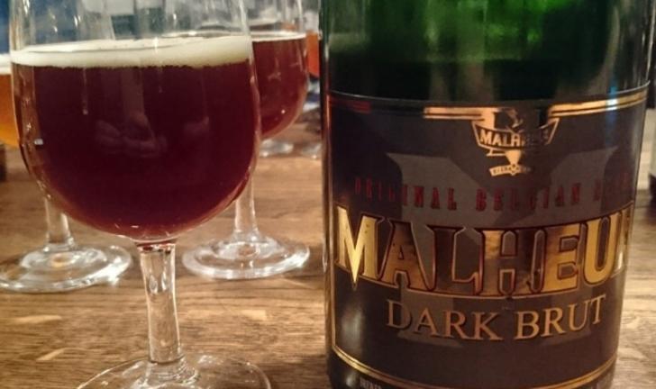 Malheur Dark Brut is een champagnebier van brouwerij Malheur Malheur Dark Brut is een champagnebier van brouwerij Malheur